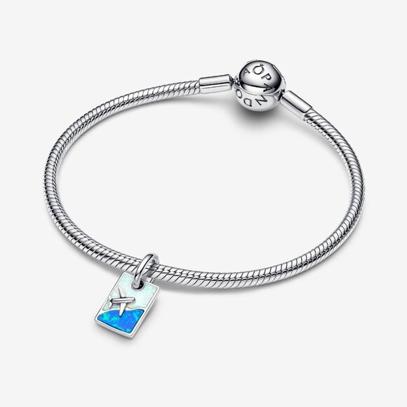 Women's Sterling Silver Symbol of Freedom and Adventure Charm Designed Bracelet - Picture 1 of 5
